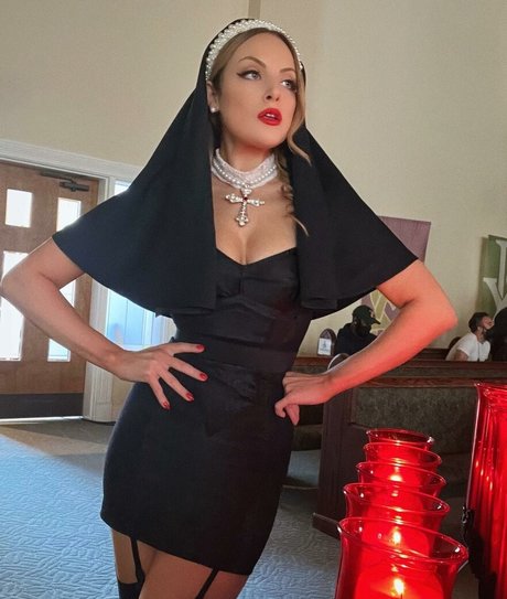 Elizabeth Gillies leaks onlyfans