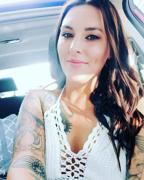 NIKKI leaked onlyfans.