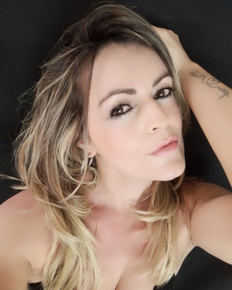 Paula Milk onlyfans topless