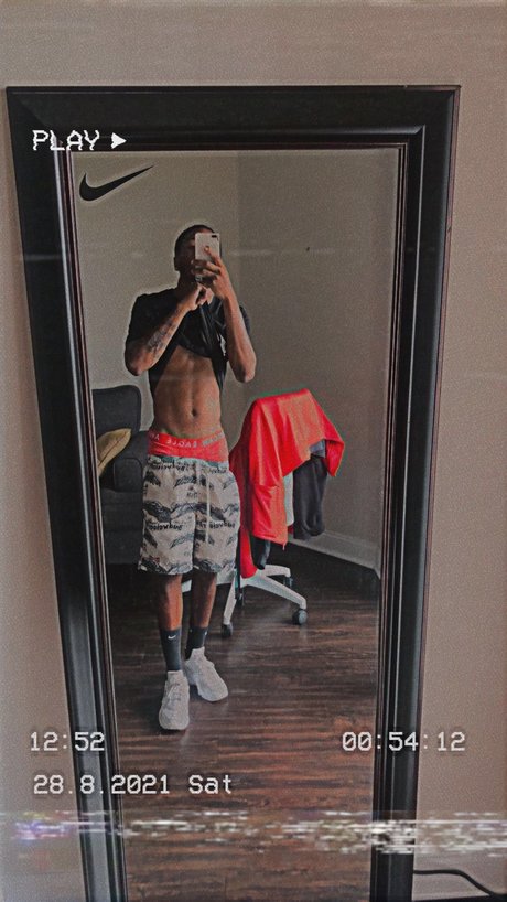 SEXYPaPi V onlyfans nide