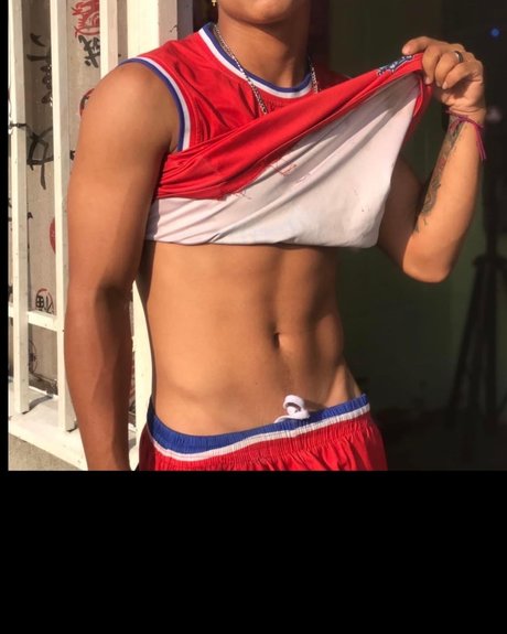 ALEXIS ARARAT_ onlyfans model