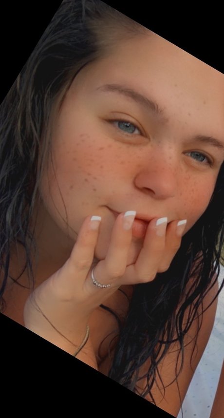 Raven XoXo onlyfans posts