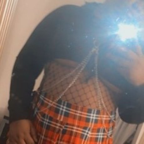 QueenK onlyfans pictures