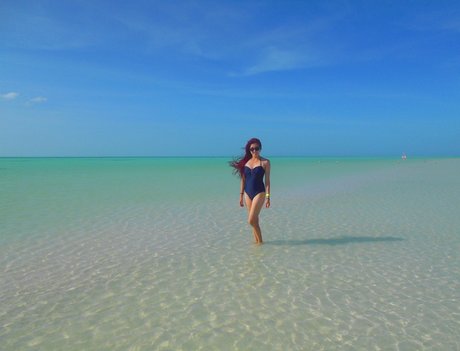 Queen Angels naked only fans