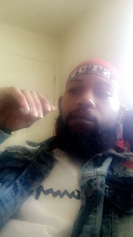 Quake Em Quez nude only fans leaks