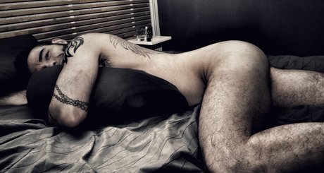 Riley Rhodes onlyfans nude leak