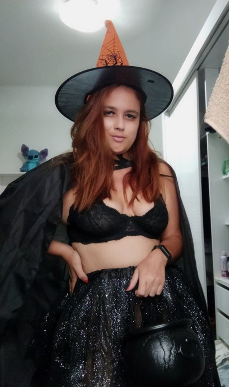 Red Girl onlyfans archive