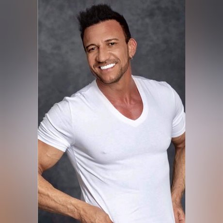 Marco Banderas onlyfans strip tease