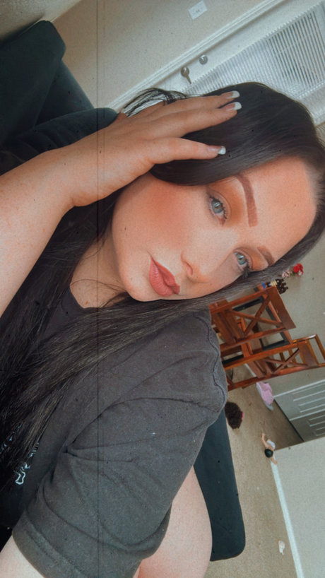 Manifestmo onlyfans explicit content