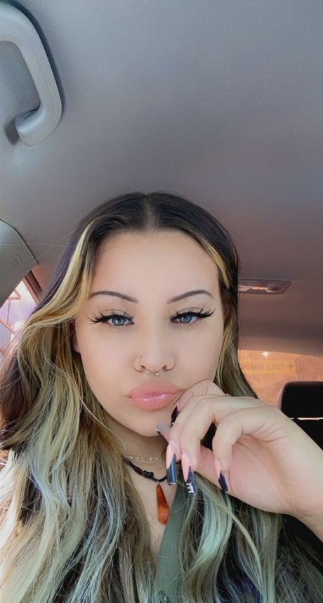 baby lexi_ onlyfans for free