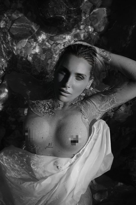 Martina Ferrari onlyfans leaked tits