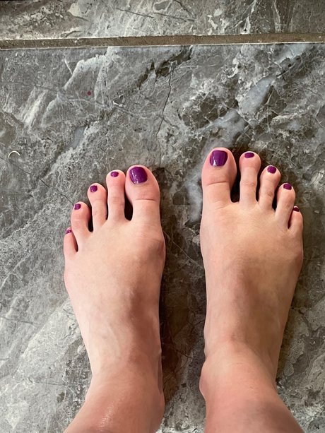 Abbi Martin onlyfans free