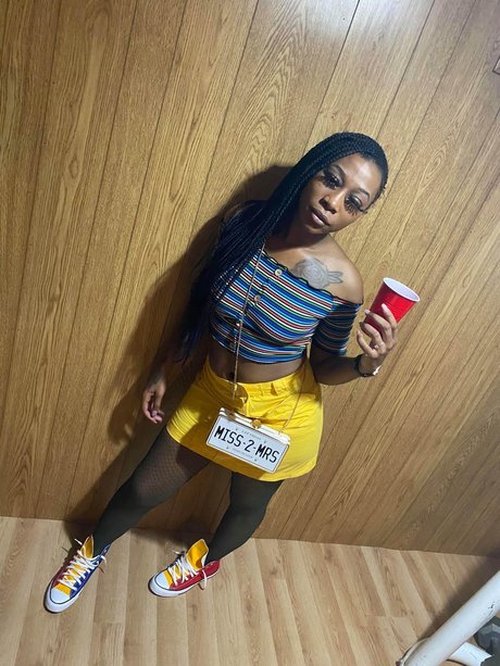 JuicyB Ana_  gallery