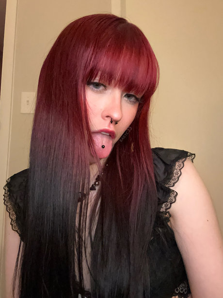 _GOTH BABE_ onlyfans leaked