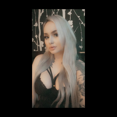 babelikelucy onlyfans leaks nudes