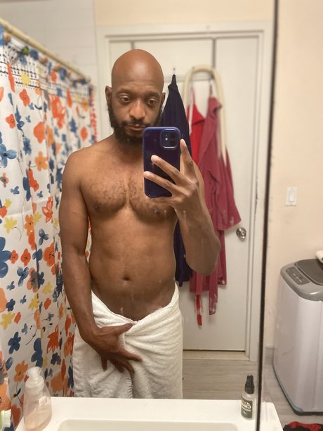 Matthew Osborne onlyfans leakd