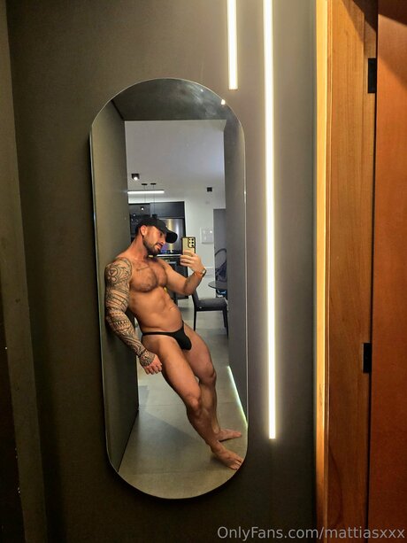 MAT AS URIBE desnuda onlyfans
