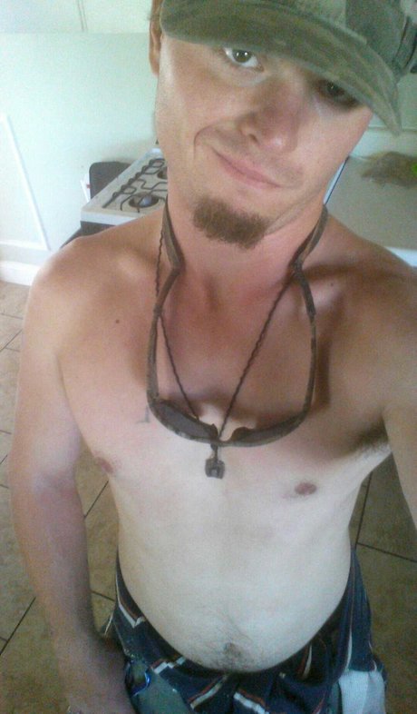 Mactep Po Your living wet dream_ topless onlyfans