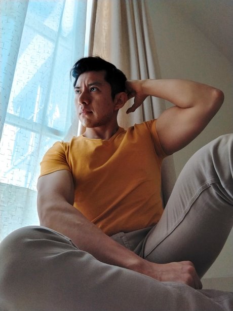 Blackbolt_ onlyfans creator