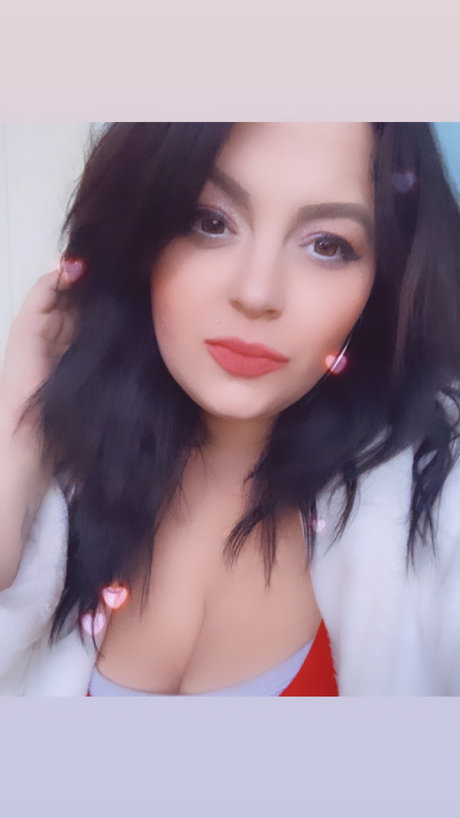 Bec wit the neck_ onlyfans naked