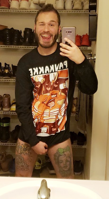 Maxx Savage onlyfans nude content