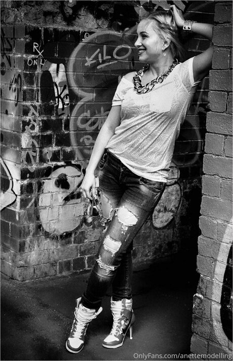 Aneta Hradecka leaked onlyfans.