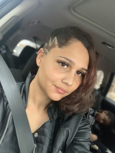 Meli D is on onlyfans