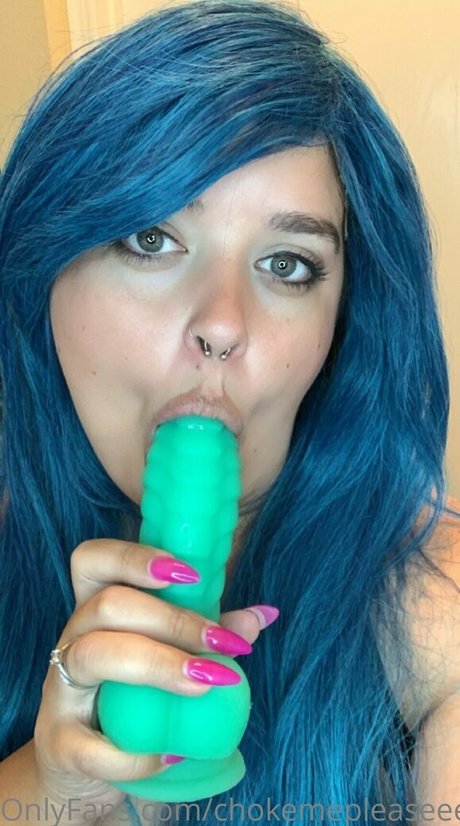 chokemepleaseeee onlyfans star