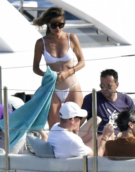 Maria Menounos onlyfans leake