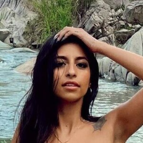 Queenneedy only fans pics