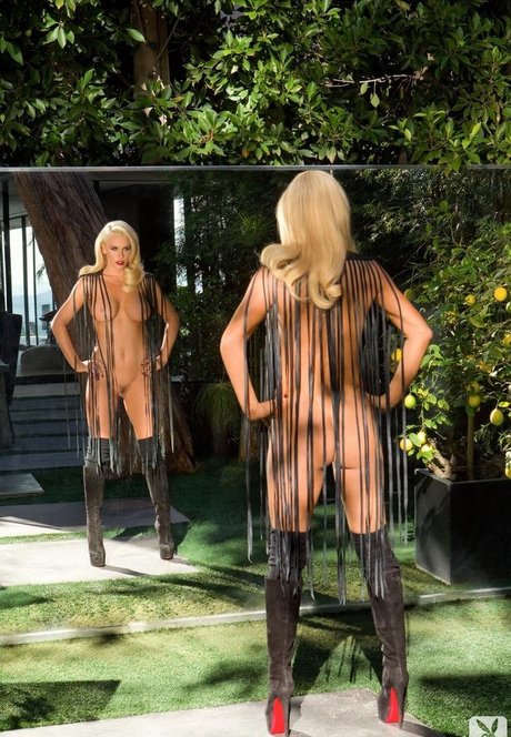 Jenny McCarthy onlyfans leak