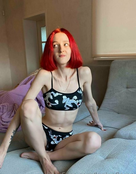 leelooflame onlyfans naked leak