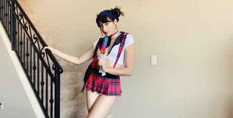 avilovexxx onlyfans nudes leak