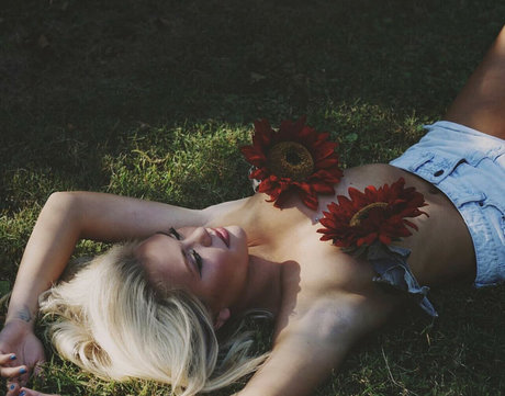 flat chested onlyfans nudes image