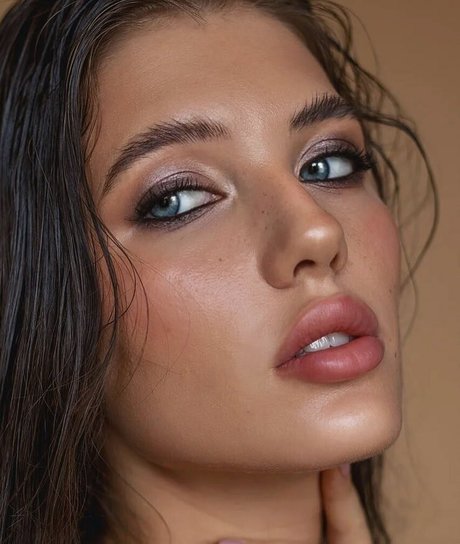 Alina Enero onlyfans sextape leak