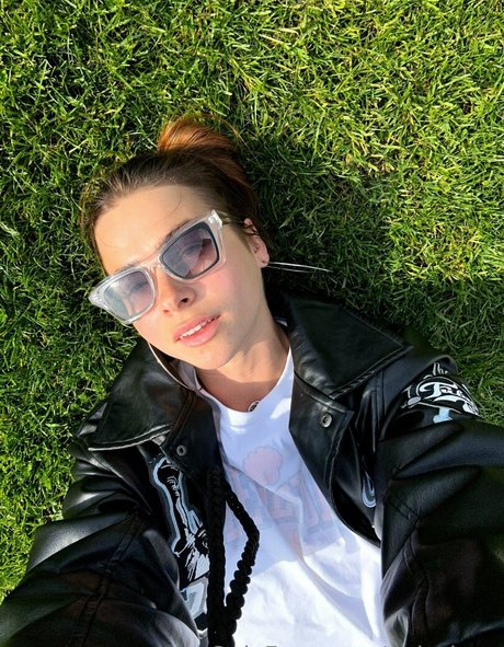 asian female onlyfans free sex artwork