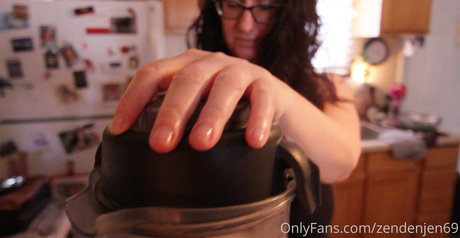 zendenjen69 only fans photos