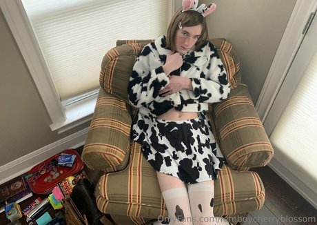 granny thick onlyfans erotic view