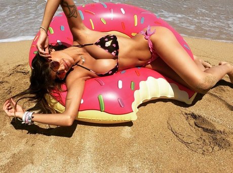 Cristina Buccino onlyfans leak free