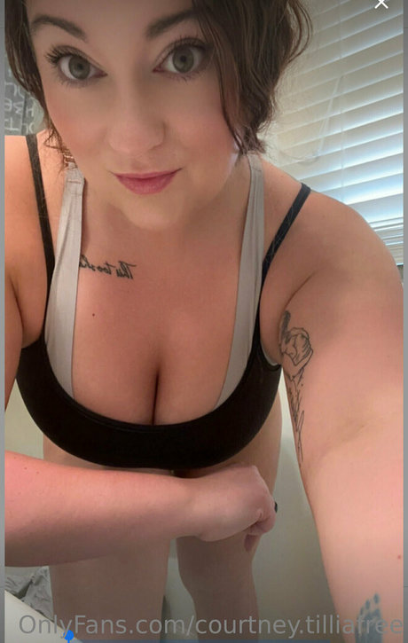 courtney tilliafree naked onlyfans leaked