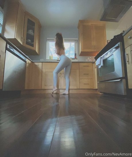 nevamore onlyfans model