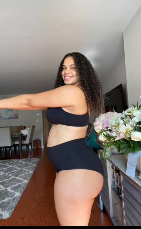 Walessa Munoz xxx only fans