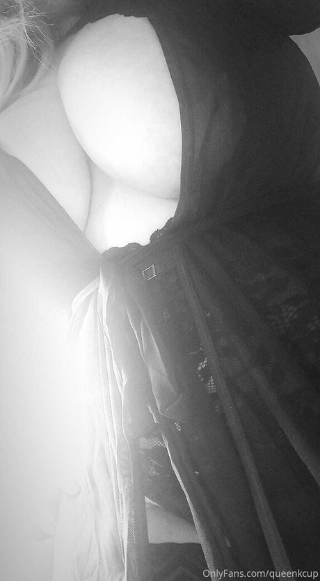 the kitty amore free onlyfans naked leaked