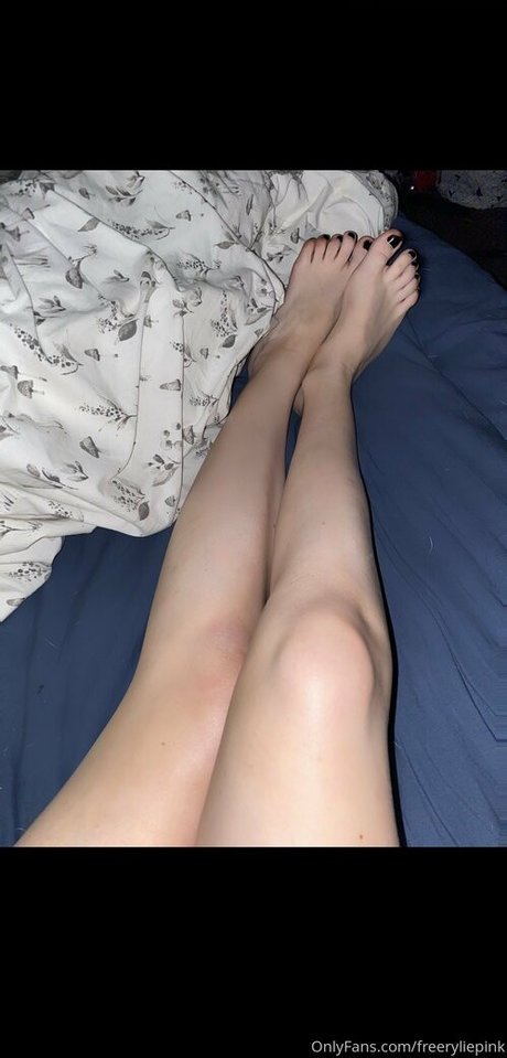 freeryliepink onlyfans leak ass