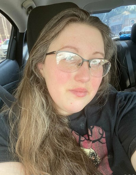 hellsingqueen666 nude onlyfans leaked