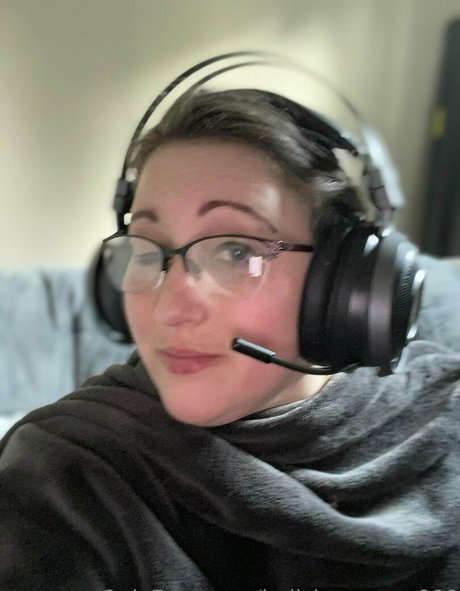 hellsingqueen666 onlyfans nude leaked