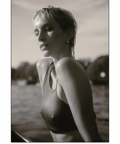 Anni Baumann onlyfans posts