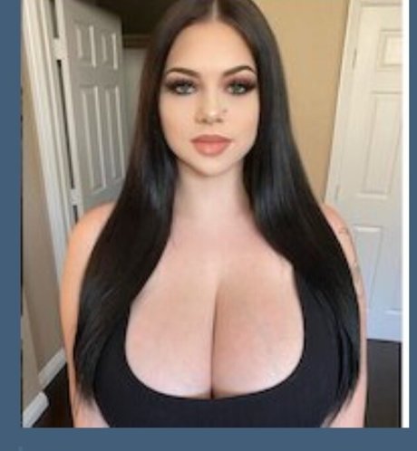 colvincherry onlyfans tits