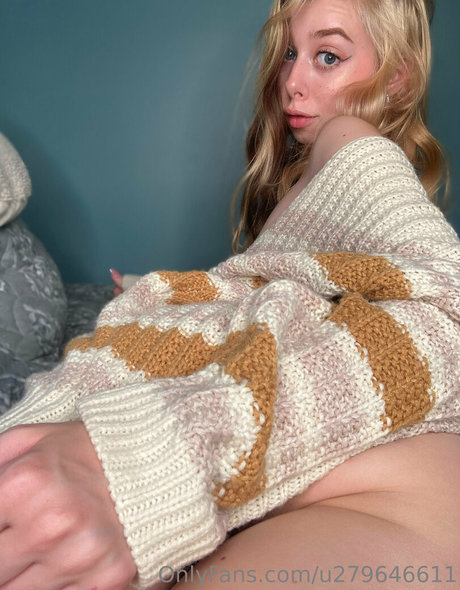 luxxlovexx onlyfans creator