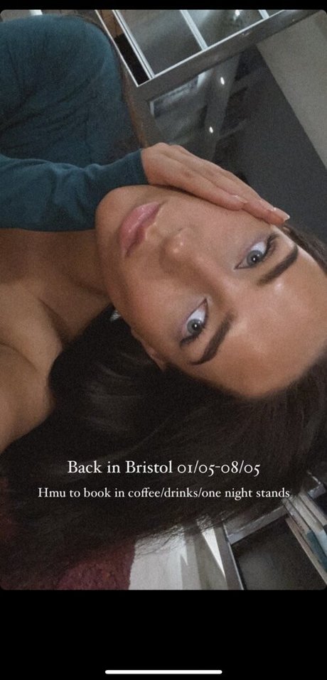 LottieLion onlyfans nude pics